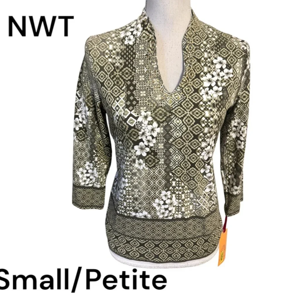 ❤️NWT RUBY RD. SAGE GREEN PRINT TOP w/GROMMET DETAIL SMALL/PETITE - Picture 1 of 9